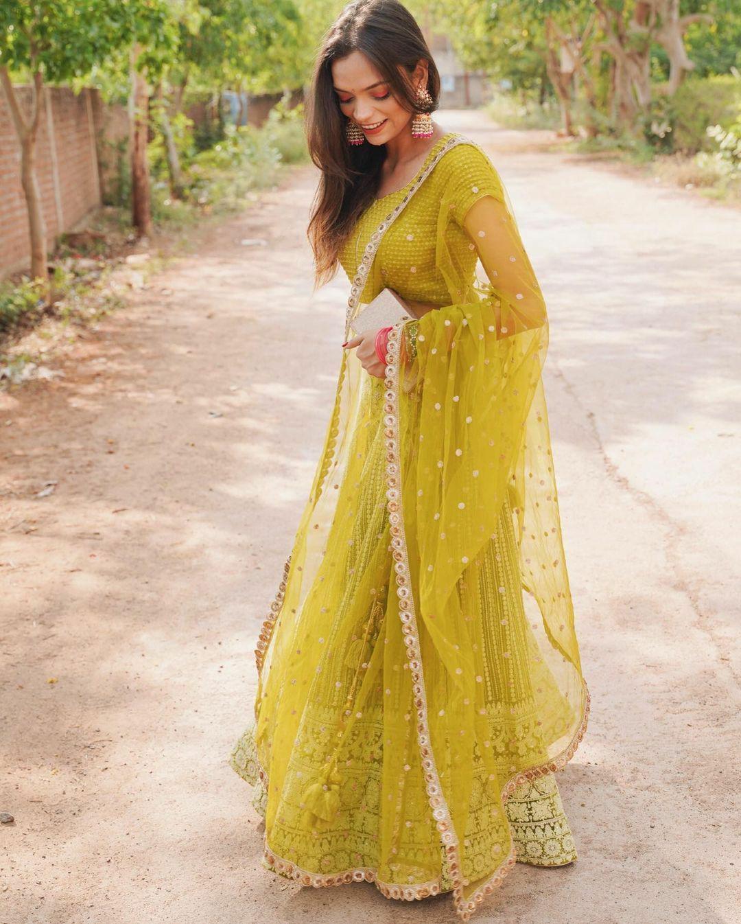 Niyati Fatnani Henna Green Kalidar Lehenga